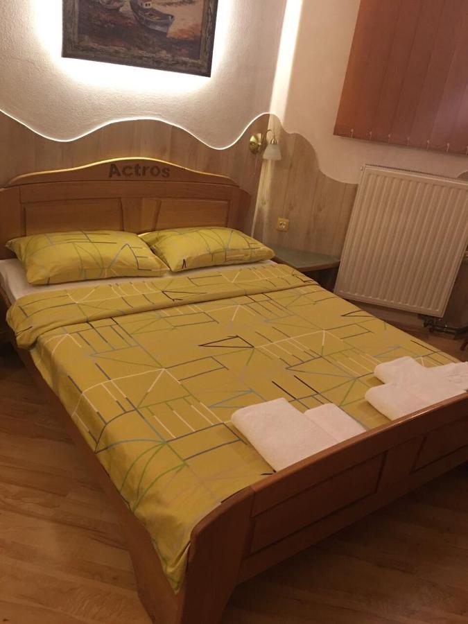 Nova Topola Motel Pizzeria Actros מראה חיצוני תמונה