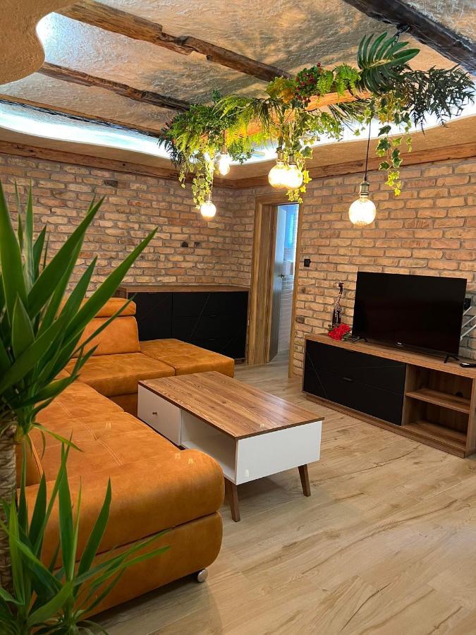Nova Topola Motel Pizzeria Actros מראה חיצוני תמונה