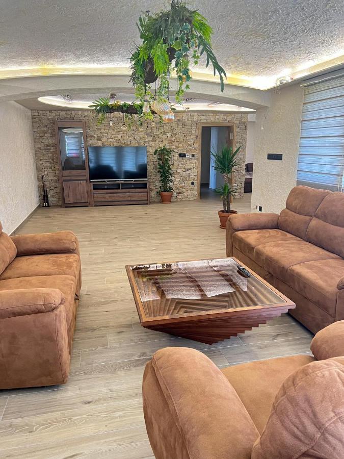 Nova Topola Motel Pizzeria Actros מראה חיצוני תמונה
