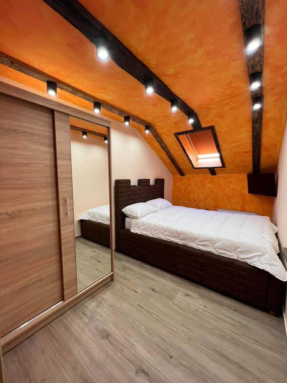 Nova Topola Motel Pizzeria Actros מראה חיצוני תמונה